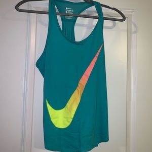 Nike tank